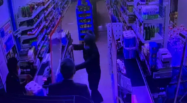 Diyarbakır’da alışverişe markete giden vatandaş silahlı soygunu önledi - 6