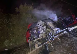 Bilecik'te kaza yapan otomobil yandı