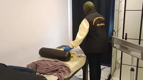 1707826113061.jpeg Masaj salonunda fuhuş olayının arkasında YouTuber çıktı! Şoke eden savunma: Sertifikam var - 1
