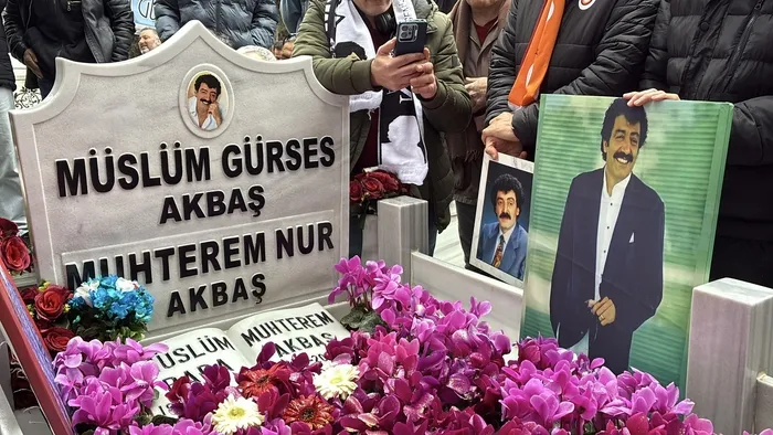 1772603138580.jpg "Müslüm Baba" vefatının 13. yılında dualarla anıldı - 5