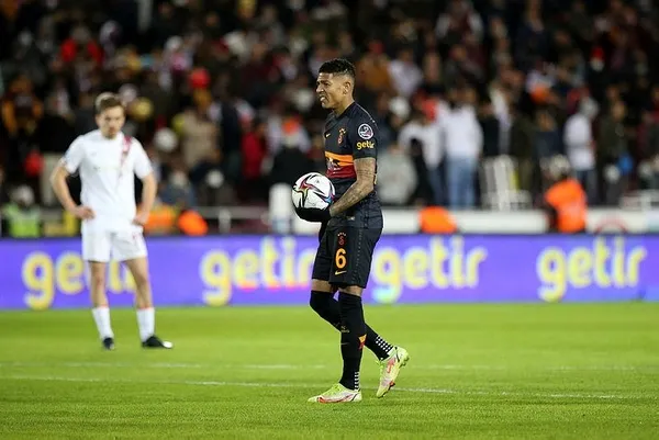 ozel-haber-galatasaray-tersten-tarih-yaziyor-penalti-atislarinda-dikkat-ceken-istatistik-1642432065698.jpeg Galatasaray'ın dikkat çeken penaltı istatistiği! Aslan tersten tarih yazıyor - 4