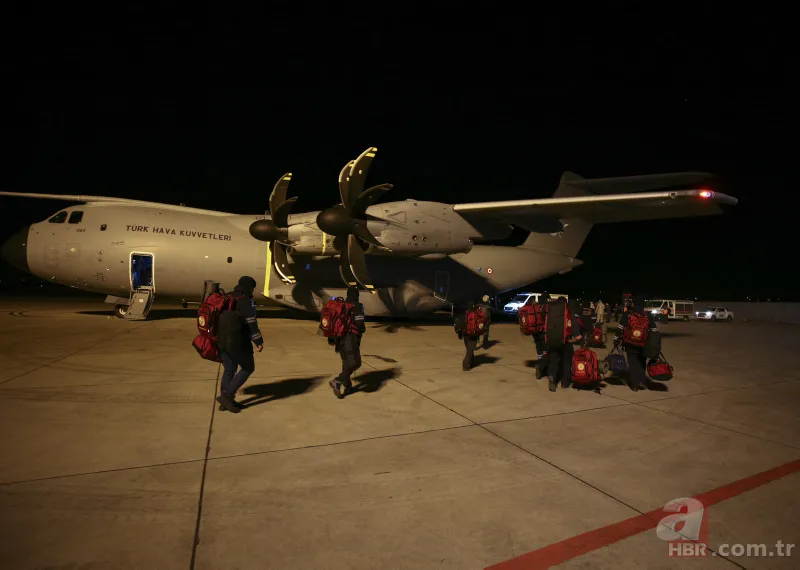 Son dakika: Deprem yardımları askeri kargo uçaklarıyla bölgeye gönderiliyor 11