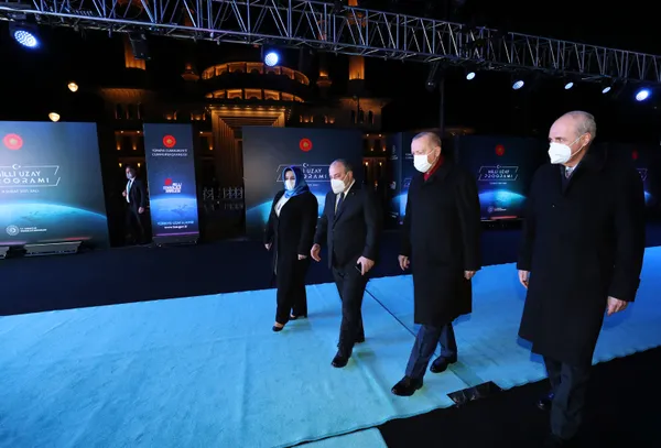 Başkan Recep Tayyip Erdoğan duyurdu! Türkiye 2023 yılında Ay’a ulaşacak