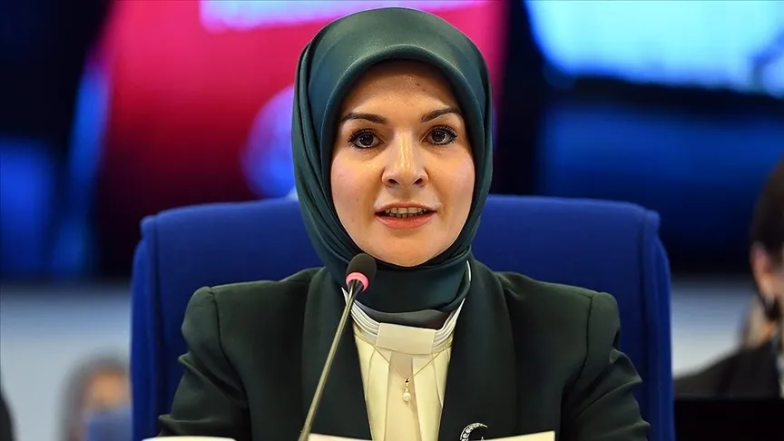 ingiltereden-cocuklara-ekran-yasagi-2-yas-altina-sifir-kullanim-1776881255033.jpg Aile Bakanlığı'ndan 3 ve 5 yaş çocukları için ebeveynlere ekran süresi önerisi (Fotoğraf: AA)