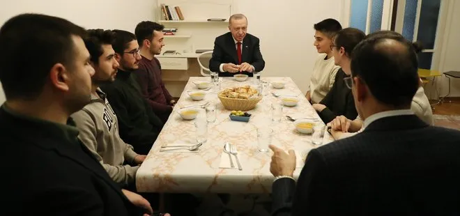 Başkan Erdoğan iftar için İstanbul’daki bir öğrenci evine konuk oldu