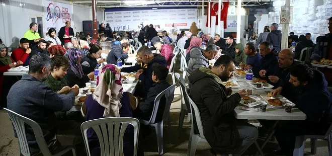 Deprem bölgesindeki 6 ilde ilk sahur yapıldı!