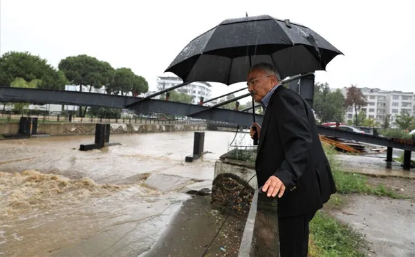 11 Ağustos İstanbul, İzmir, Antalya, Ankara hava durumu: Bugün hava nasıl olacak? Sel, su baskını uyarısı geldi - 10