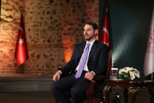 Işık Doğu’dan yükselir! Berat Albayrak yüzünü bizi oyalayan Batı’ya değil Doğu’ya döndü