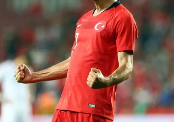 Galatasaray'dan milli yıldıza kanca!