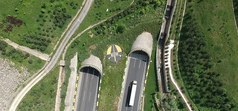 Yola Cikacaklar Dikkat Anadolu Otoyolu Bolu Dagi Tuneli Yol Calismasi Nedeniyle Ulasima Kapandi