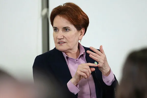 Kemal Kılıçdaroğlu’nun seccade skandalına Trabzon’da tepki! Birincide yaşlılıktır dedik! İkinciyi neden yaptınız?