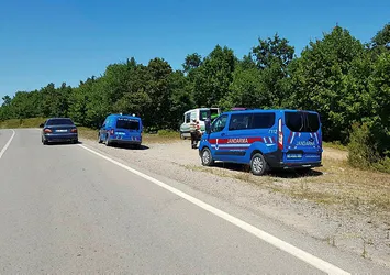 İzmit'te ormanlık alanda kendini ağaca astı