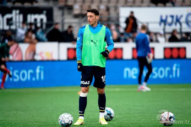 Fenerbahçe'de sıcak gelişme! Mesut Özil ve Ozan Tufan neden kadro dışı kaldı? 21