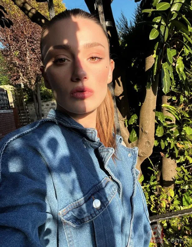 Seren Serengil’den kavga çıkaracak sözler! Seda Sayan’ı hedef aldı sözlerine tepki yağdı 56