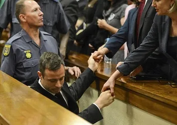 Pistorius altı yıl hapis cezasına mahkum oldu