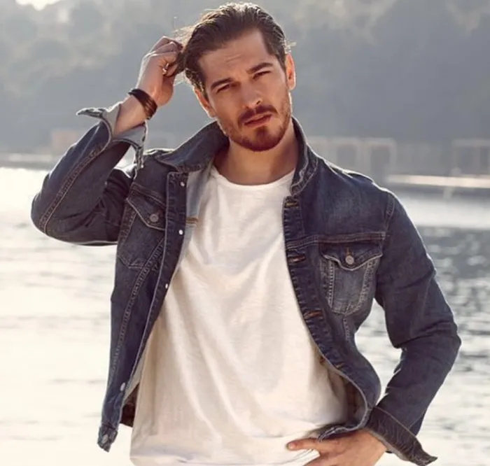 Çağatay Ulusoy’a iyi haber! Filmi mahkemelik olmuştu...