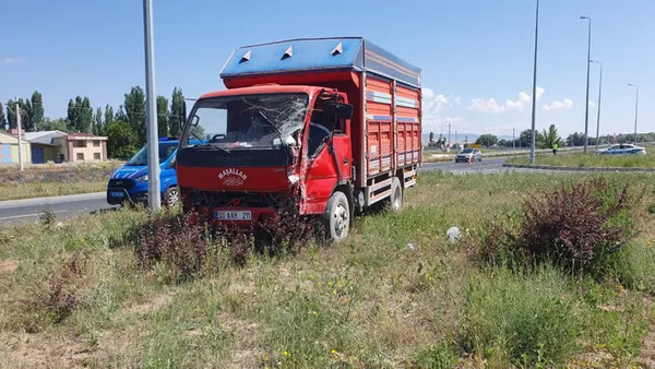 Kayseri-Sivas yolunda korkunç kaza! 1 ölü 14 yaralı - 4