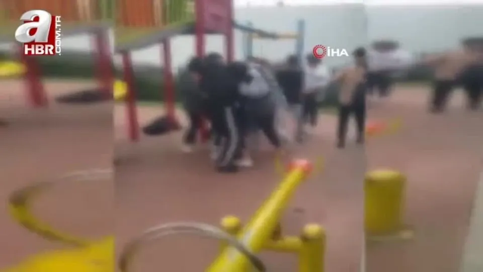 Esenyurt’ta bir grup kız tartıştıkları arkadaşına saldırdı