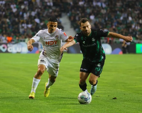 eyupspor-sakaryasporu-uzatmalarda-yendi-1-lig-play-off-yari-finali-belli-oldu-1685131822697.jpg Eyüpspor, Sakaryaspor'u uzatmalarda yendi! 1. Lig play-off yarı finali belli oldu - 1