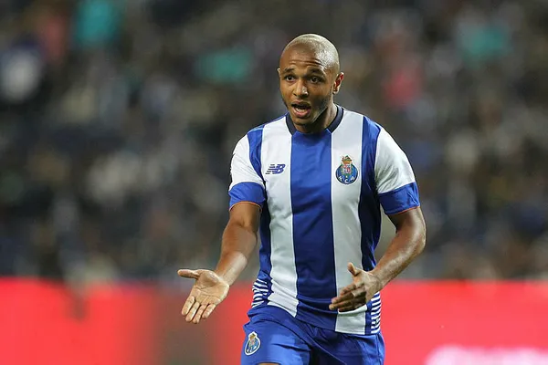Beşiktaş, Anderson Talisca'nın yerine Yacine Brahimi'yi düşünüyor - 1