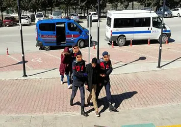 Burdur'da FETÖ şüphelisi çift saklandıkları evde yakalandı! 2 yıldır aranıyordu...
