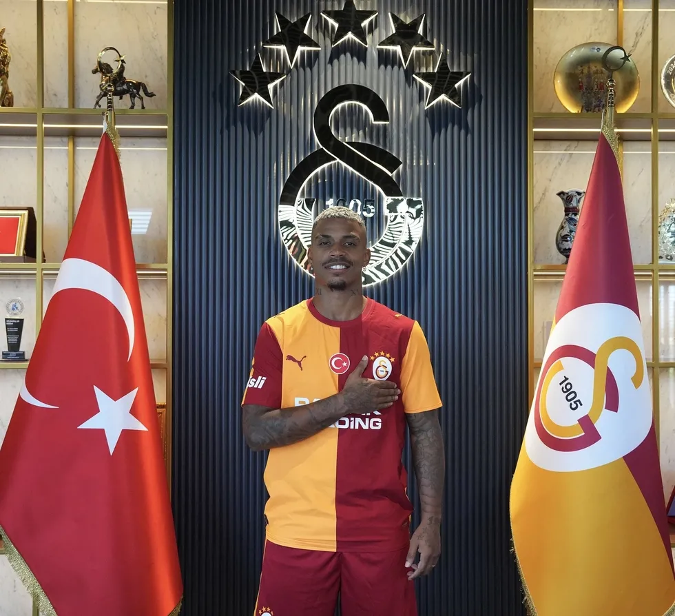 galatasaray-mario-leminanin-sozlesmesini-uzatti-1784654911384.jpeg Galatasaray Mario Lemina'nın sözleşmesini uzattı - 2