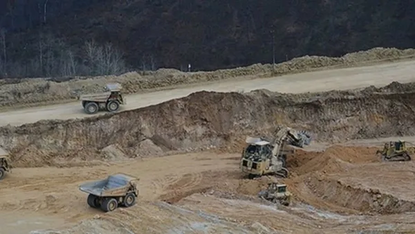 azerbaycandaki-uc-maden-yatagini-turk-sirketler-isletecek-ilham-aliyev-duyurdu-1622321176255.jpg Azerbaycan'daki üç maden yatağını Türk şirketler işletecek! İlham Aliyev duyurdu - 3