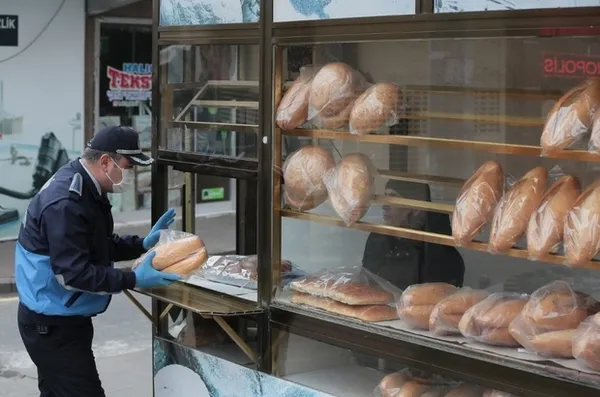 1616858355581.jpg Yüksek ve çok yüksek riskli illerde sokağa çıkma kısıtlaması başladı! İstanbul Ankara ve İzmir'de pazar günü dışarı çıkılabilir mi? Pazar günü market ve kafeler açık mı? - 10