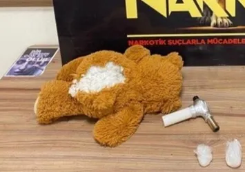 Manisa'da oyuncak ayının içinden çıkanlar şoke etti