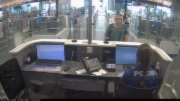 Rus pasaportlu FETÖ’cü enselendi! Amerikalı Allen gibi yurda giriş yapmak istedi