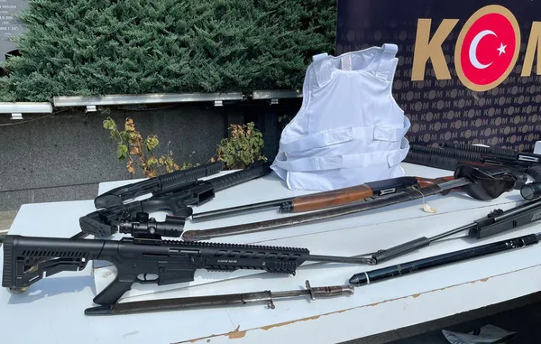 Son dakika: Erdal Acar soruşturmasında flaş gelişme! Adliyeye sevk edildiler - 6