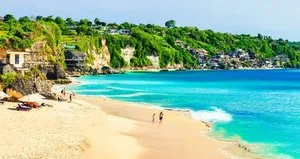 Okula gidiyorum diye evden çıktı Bali’de tatil yaptı