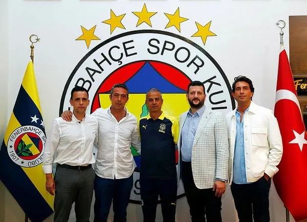 1688060907589.jpeg Fenerbahçe'de İsmail Kartal'ın ekibi belli oldu - 4