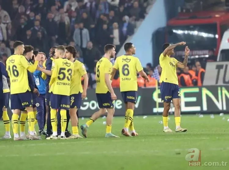 Fenerbahçeli Oosterwolde'den Trabzonspor taraftarına çirkin el hareketi! Olayların fitilini ateşledi 3