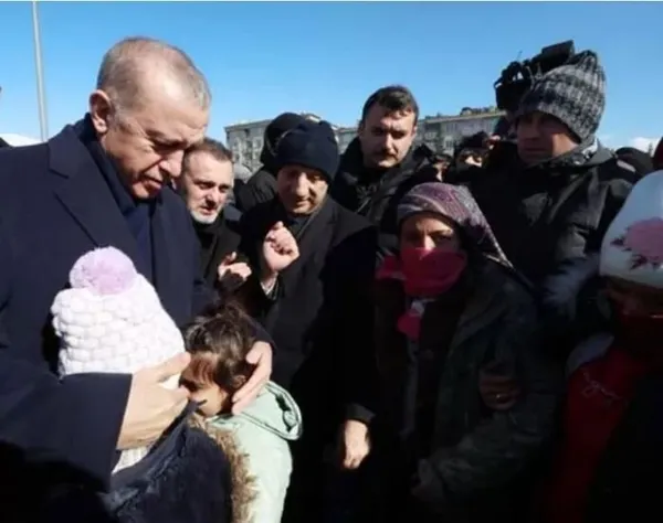1680774685504.jpg Dünya medyasının gözü 14 Mayıs seçimlerinde! Dikkat çeken Kahramanmaraş depremi detayı: Yeniden ayağa kaldırabilecek tek adam Erdoğan'dır - 3