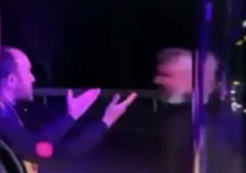 İETT şoföründen dayak! Trafikte dehşet saçtı