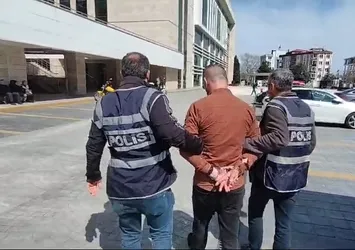 25 yıl hapis cezasıyla aranan şahıs yakalandı