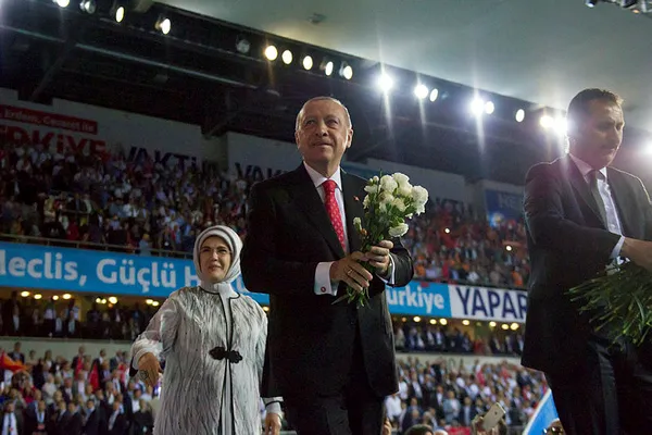 Cumhurbaşkanı Erdoğan, AK Parti’nin seçim beyannamesini açıkladı