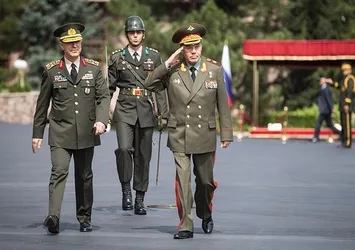 Rus ve Türk Genelkurmay Başkanları, askeri kanalların kurulması konusunda anlaştı