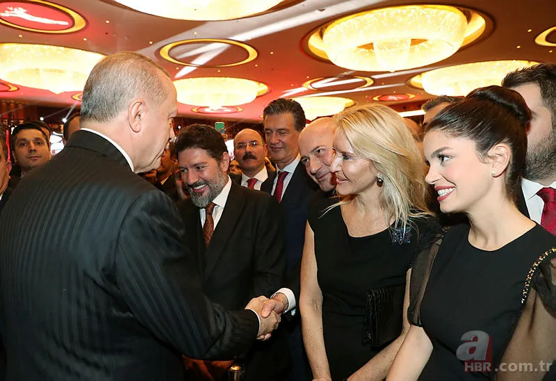 Beştepe'deki 29 Ekim Cumhuriyet Bayramı Kabul Töreni'nde ünlüler geçidi 7