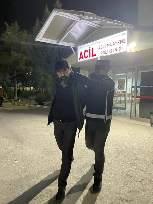 İstanbul'da FETÖ operasyonu! Eski emniyet müdürü yakalandı - 3