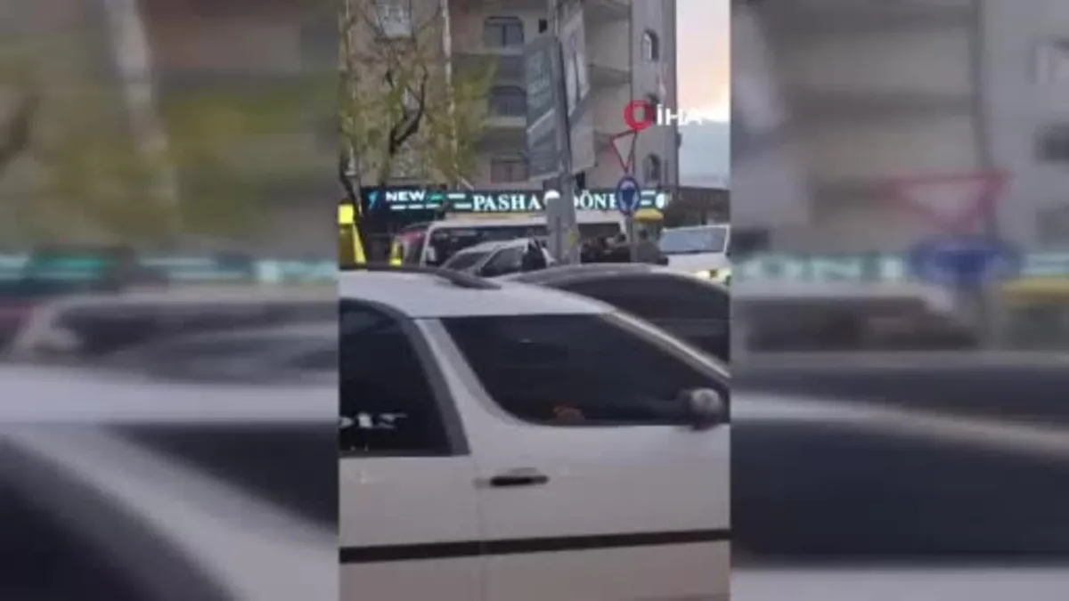 Bursa İnegöl'de trafik kavgası kamerada