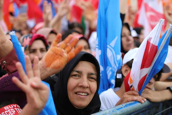 mhp-lideri-devlet-bahceliden-malatyada-28-mayis-vurgusu-istikrar-yurusun-1684854455170.jpg MHP lideri Devlet Bahçeli'den Malatya'da 28 Mayıs vurgusu: İstikrar yürüsün - 3
