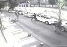 Sürünerek kaçtı! İşte dehşet anları