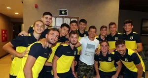 Fenerbahçe’de Belözoğlu kampa katıldı