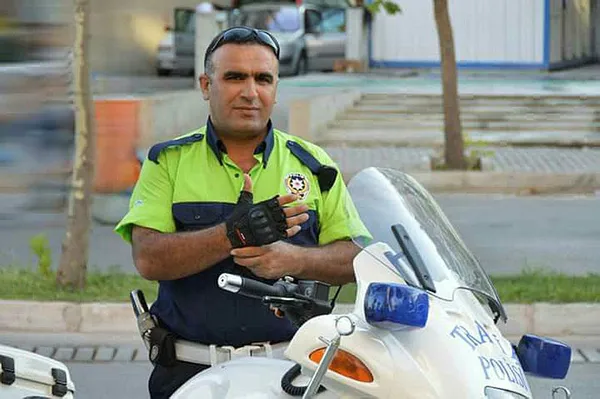 sehit-polis-fethi-sekinin-kiz-kardesi-fikriye-sekin-agabeyimin-kani-yerde-kalmadi-baskan-erdogana-tesekkur-ede-1686755214650.jpg Şehit polis Fethi Sekin'in kız kardeşi Fikriye Sekin: Ağabeyimin kanı yerde kalmadı! Başkan Erdoğan’a teşekkür ederim - 5