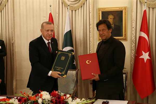 Başkan Erdoğan ile Pakistan Başbakanı İmran Han’dan kritik açıklamalar
