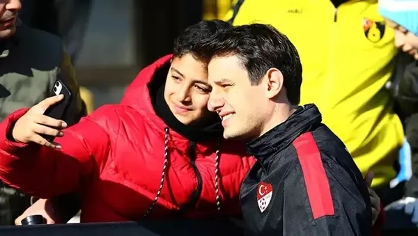 Halil Umut Meler geri döndü - 1