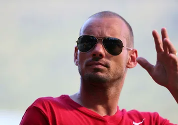 Medipol Başakşehir, Sneijder'i istiyor