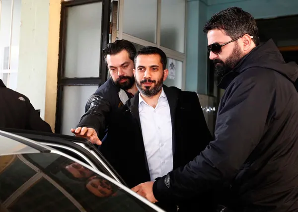 FETÖ’nün bavulcusu Mehmet Baransu mahkemeye yine katılmadı! Mazereti sınırları zorladı